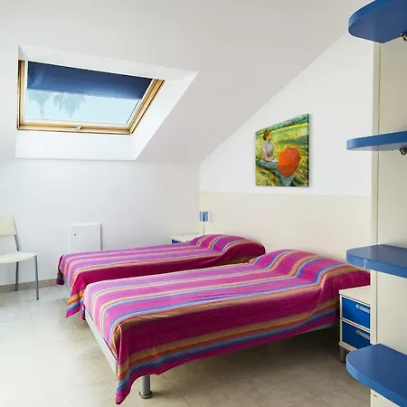 Palmaria アパート *